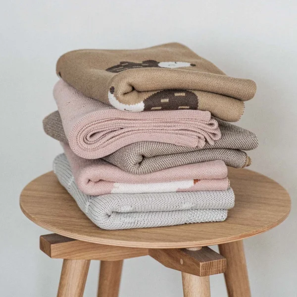 Hedgehog Blanket from Little Otja — soft, handcrafted knitted blanket.